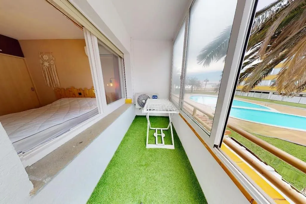 Appartement 60 M2, Piscine Premiere Ligne De Mer Roses Apartment