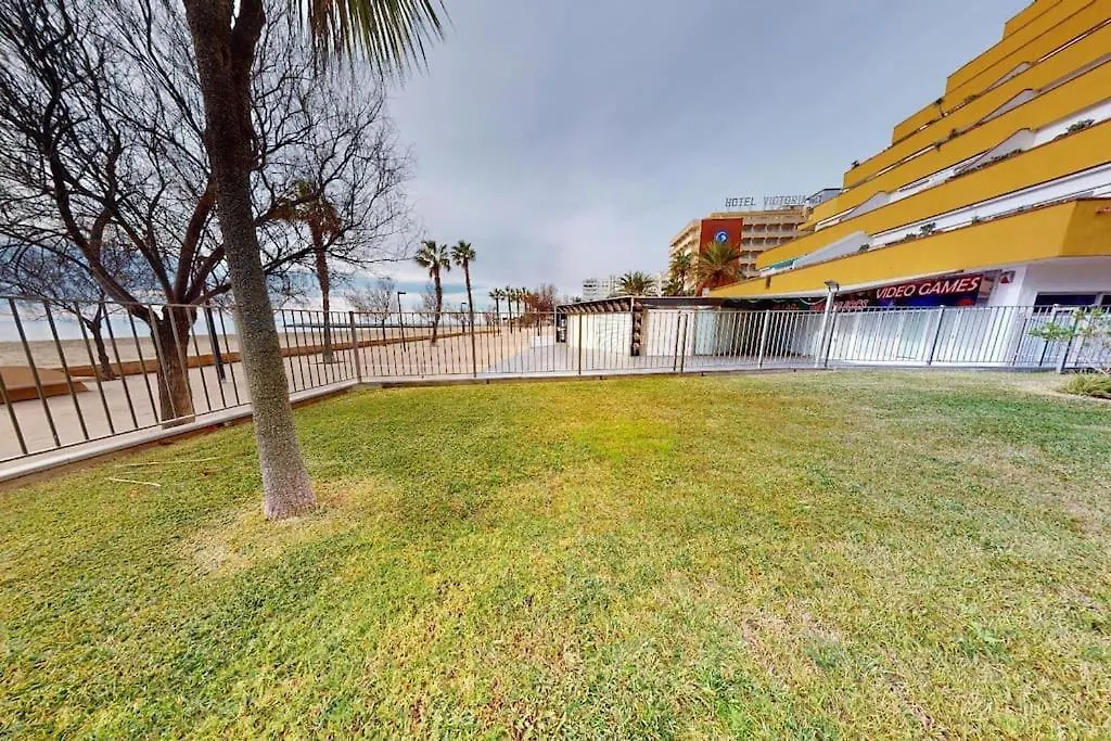 Apartment Appartement 60 M2, Piscine Premiere Ligne De Mer Roses Spain